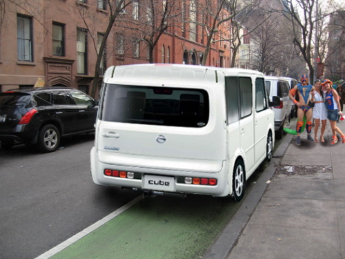 a02 - On the Street - Fans